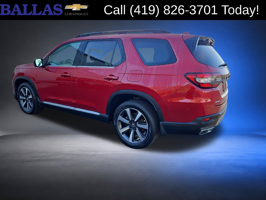 Used 2023 Honda Pilot Touring image 3