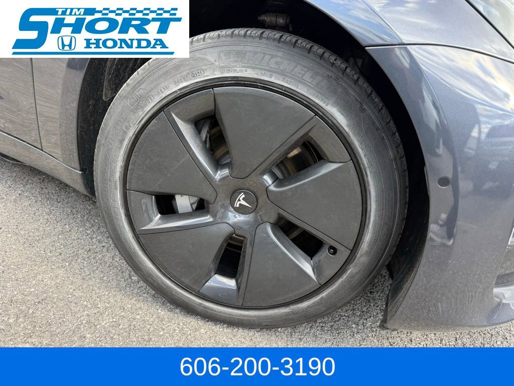 Used 2021 Tesla Model 3 Standard Range Plus RWD image 4