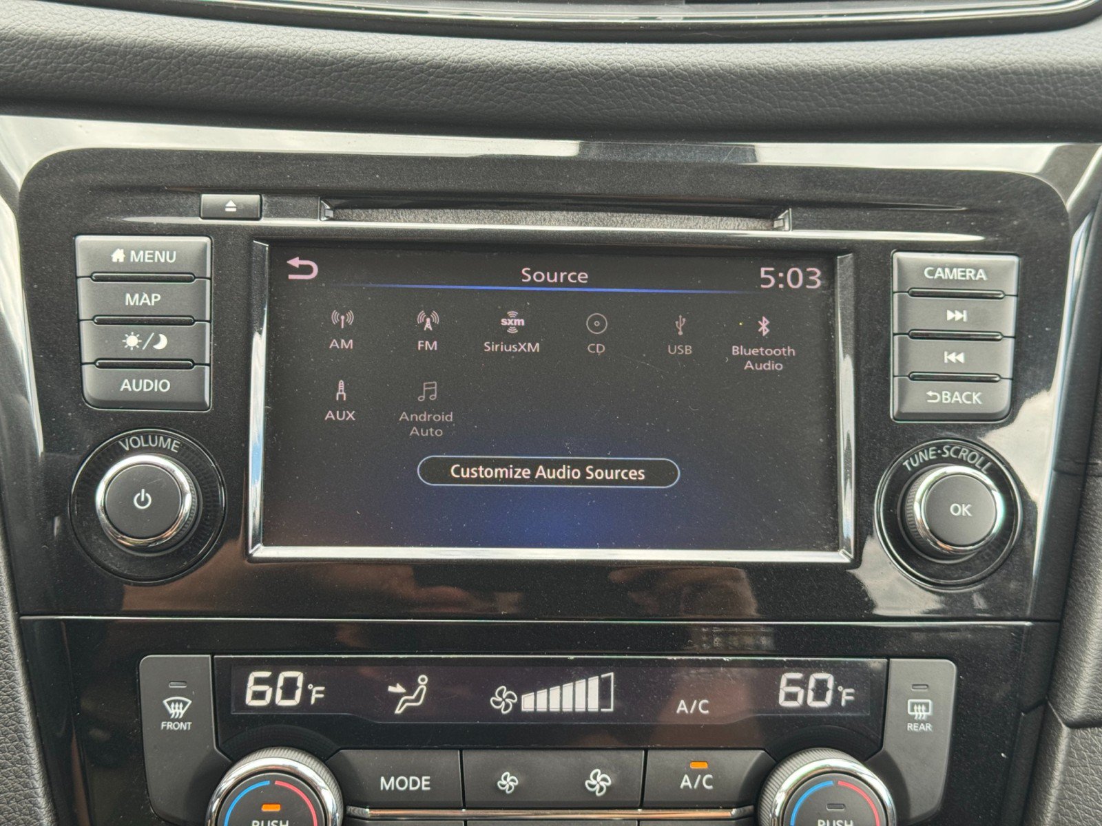 Used 2019 Nissan Rogue SV w/ Premium Package FWD image 25