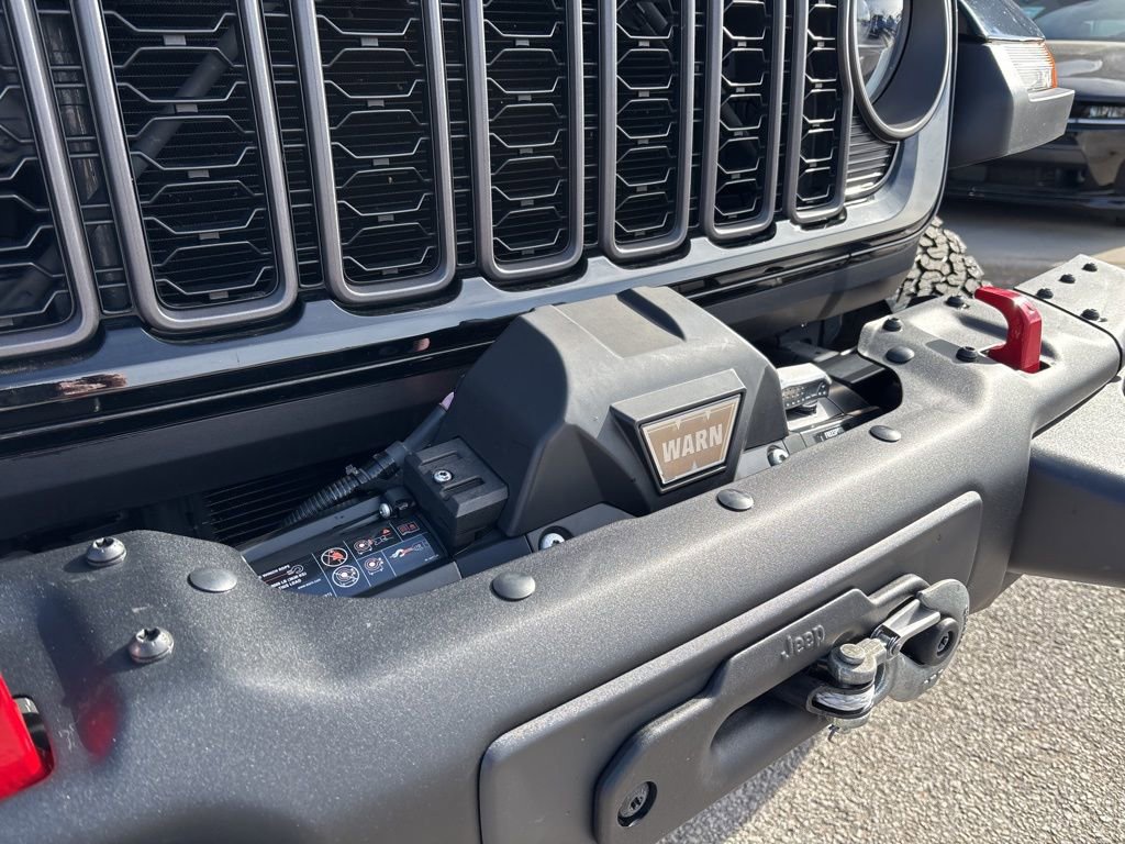 Used 2024 Jeep Wrangler Unlimited Rubicon image 3