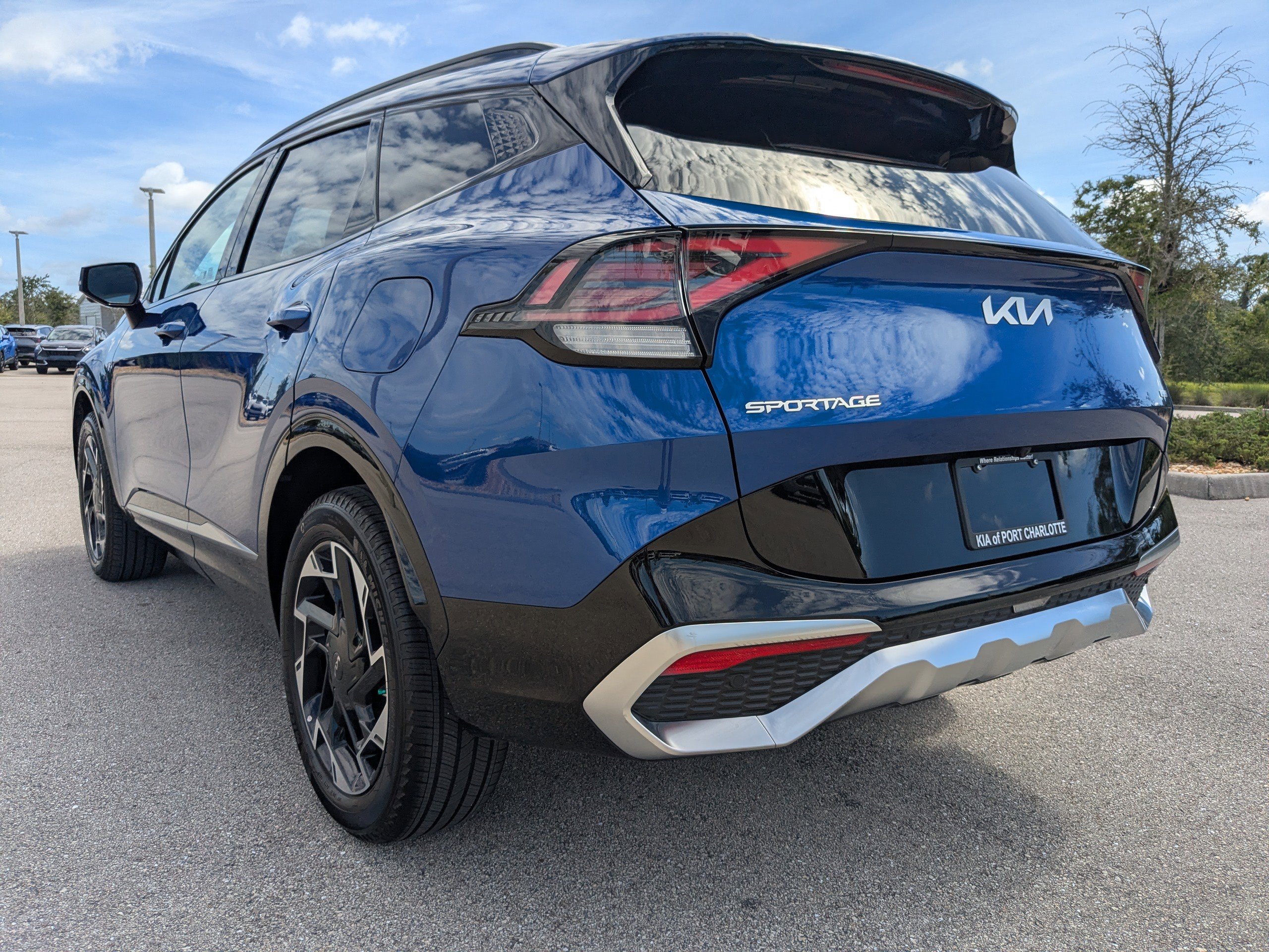 Certified 2025 Kia Sportage SX image 7