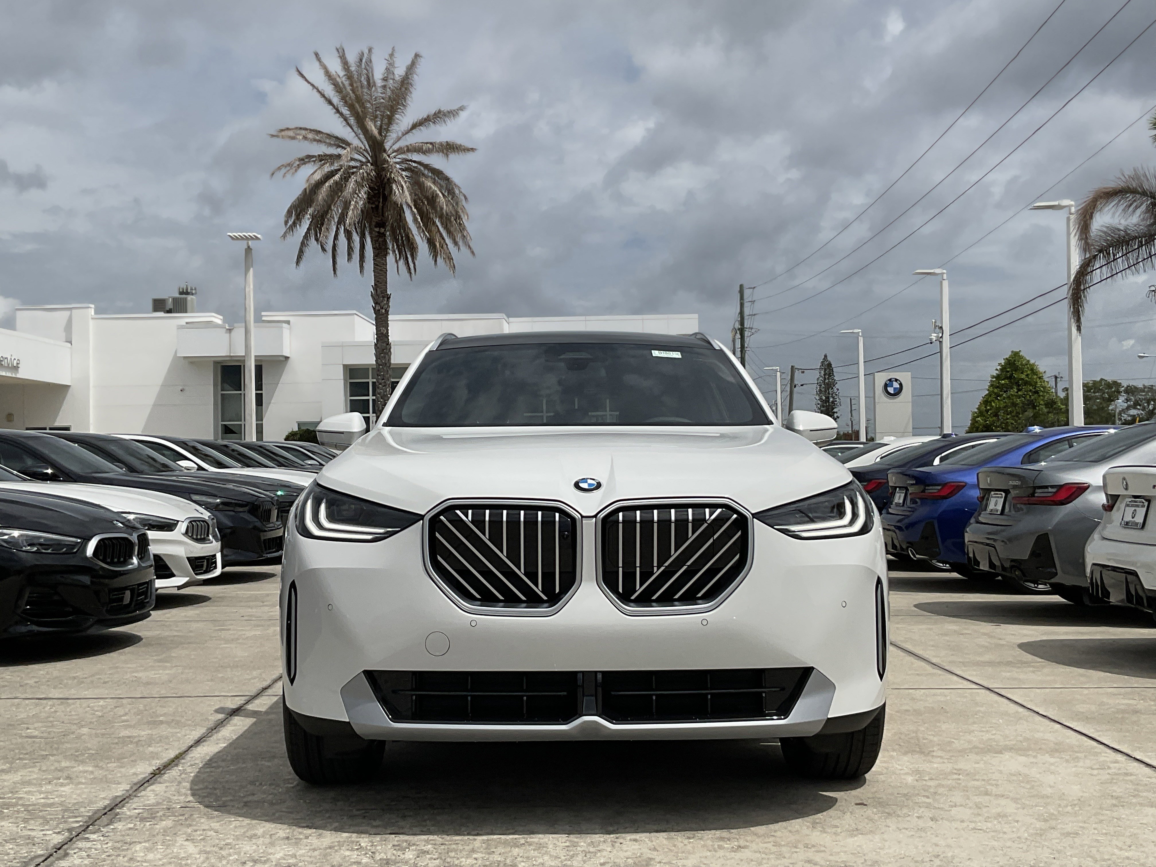 New 2026 BMW X3 xDrive30i w/ Premium Package AWD/4WD image 2
