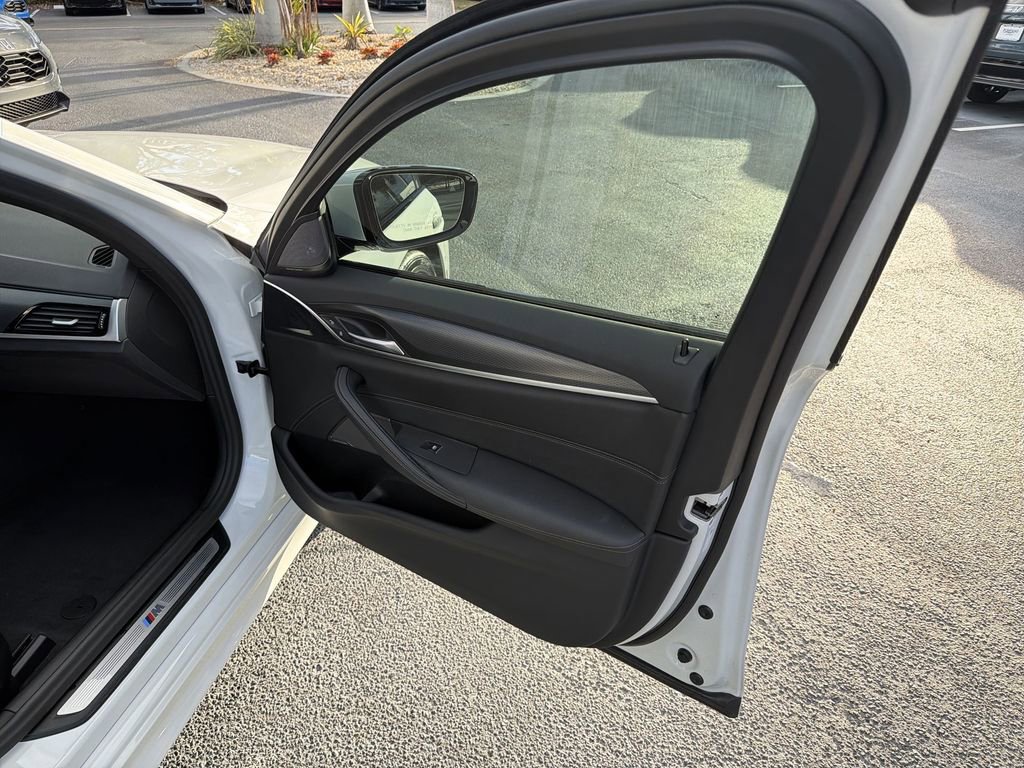Used 2023 BMW 530i 530i w/ M Sport Package image 41