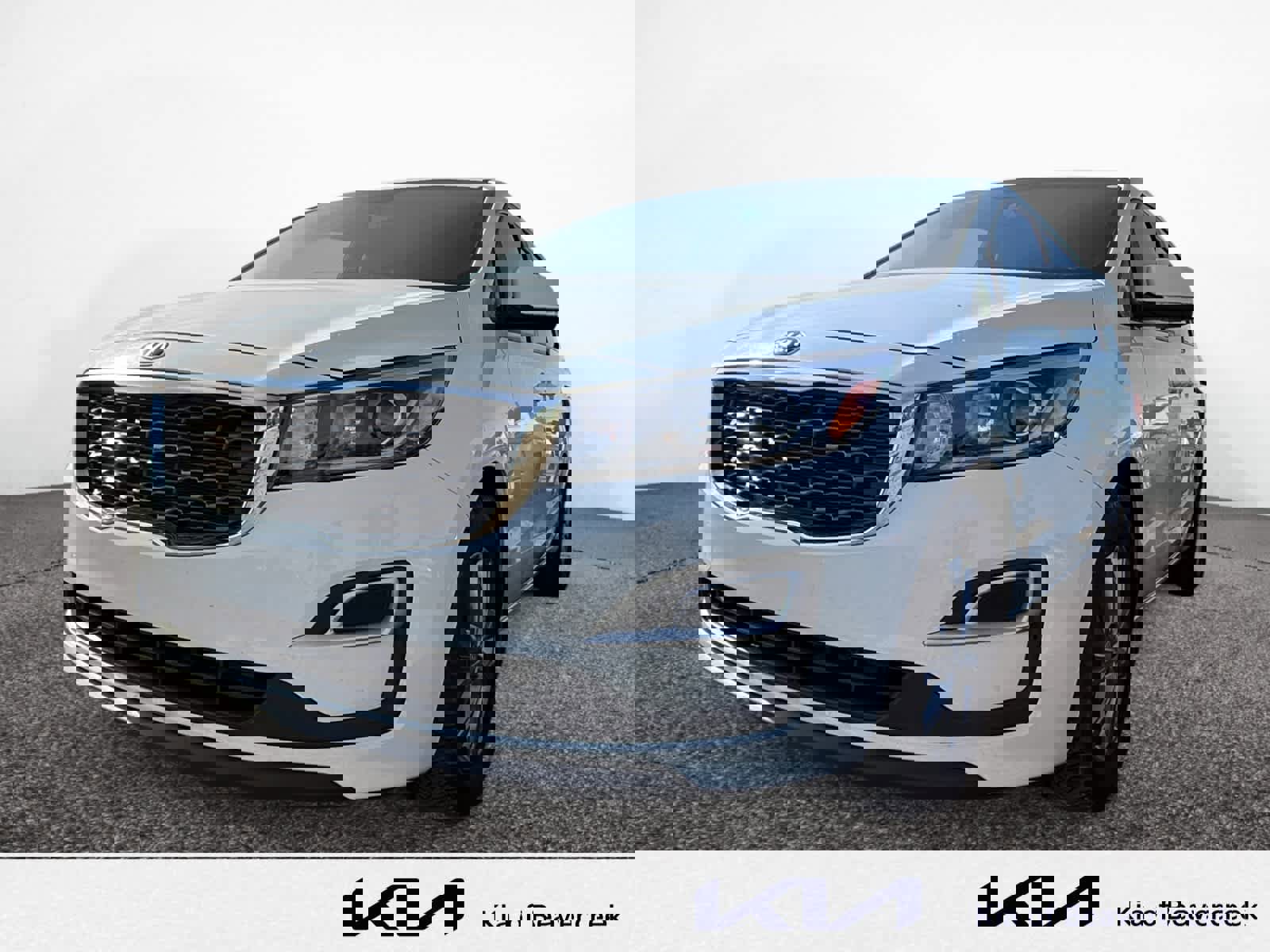 Used 2021 Kia Sedona LX FWD image 1