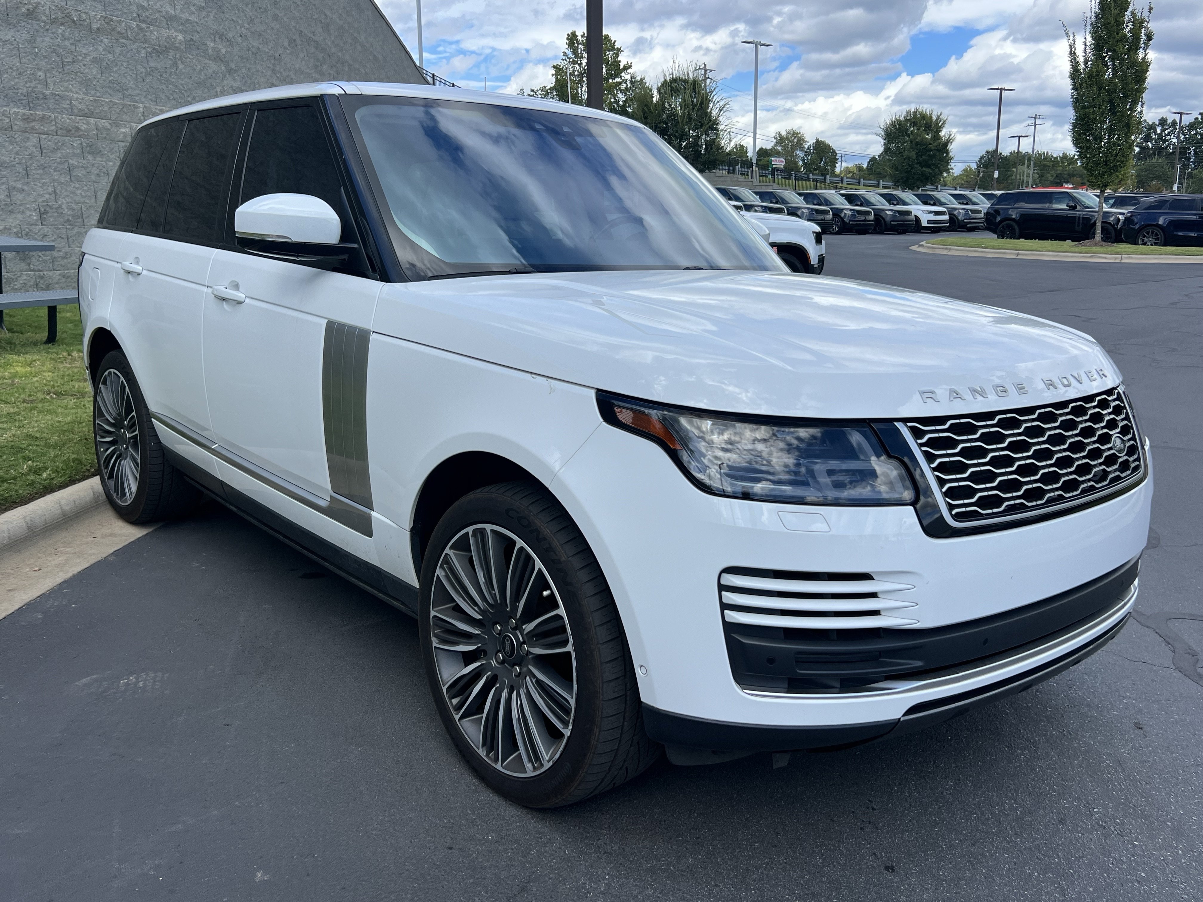 Used 2021 Land Rover Range Rover P525 Westminster Edition AWD/4WD image 38