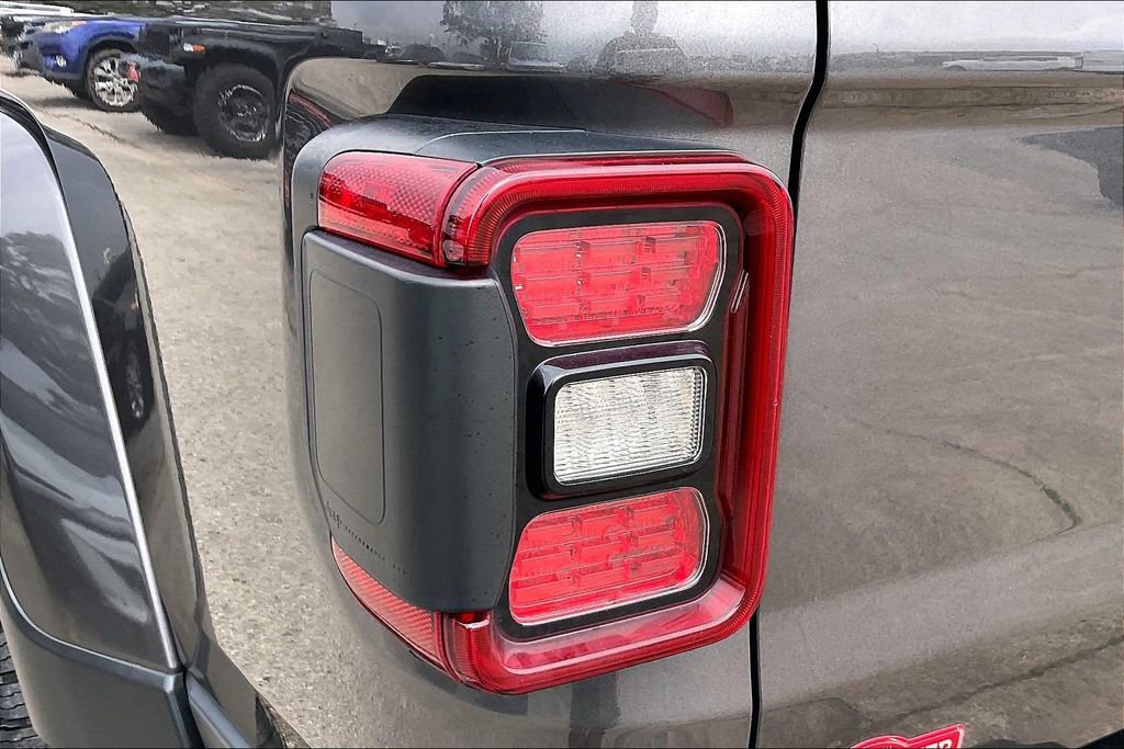 Used 2024 Jeep Gladiator Willys image 20