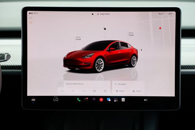 Used 2022 Tesla Model 3 Standard Range RWD image 33