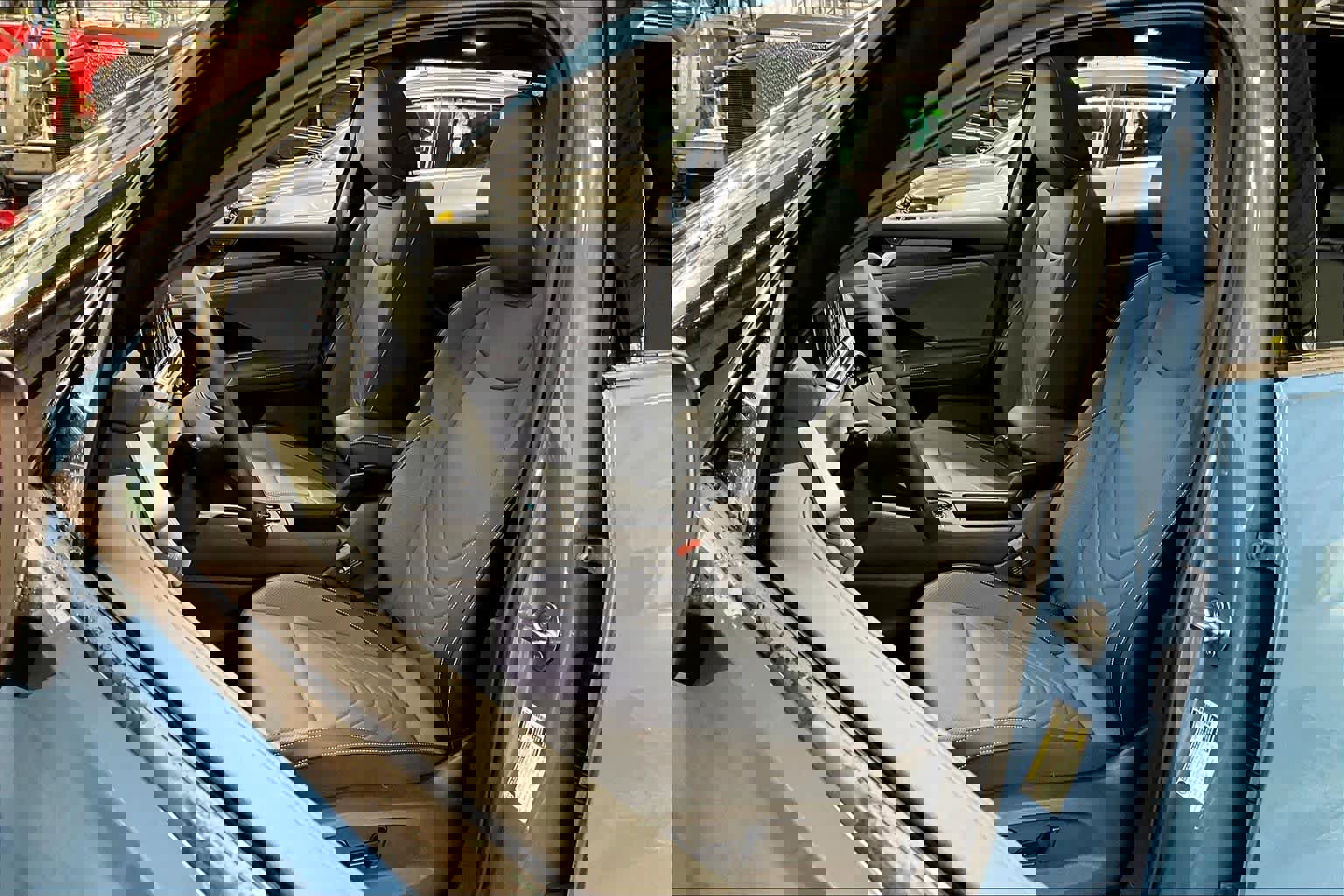 New 2026 Volkswagen Tiguan SE R-Line image 11