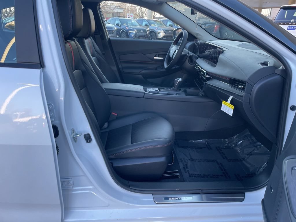 New 2026 Nissan Sentra SR w/ SR Premium Package FWD image 28