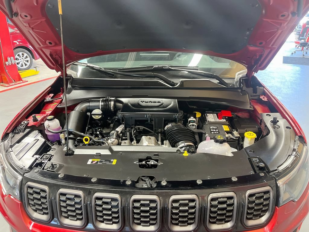 Used 2026 Jeep Compass Latitude AWD/4WD image 30