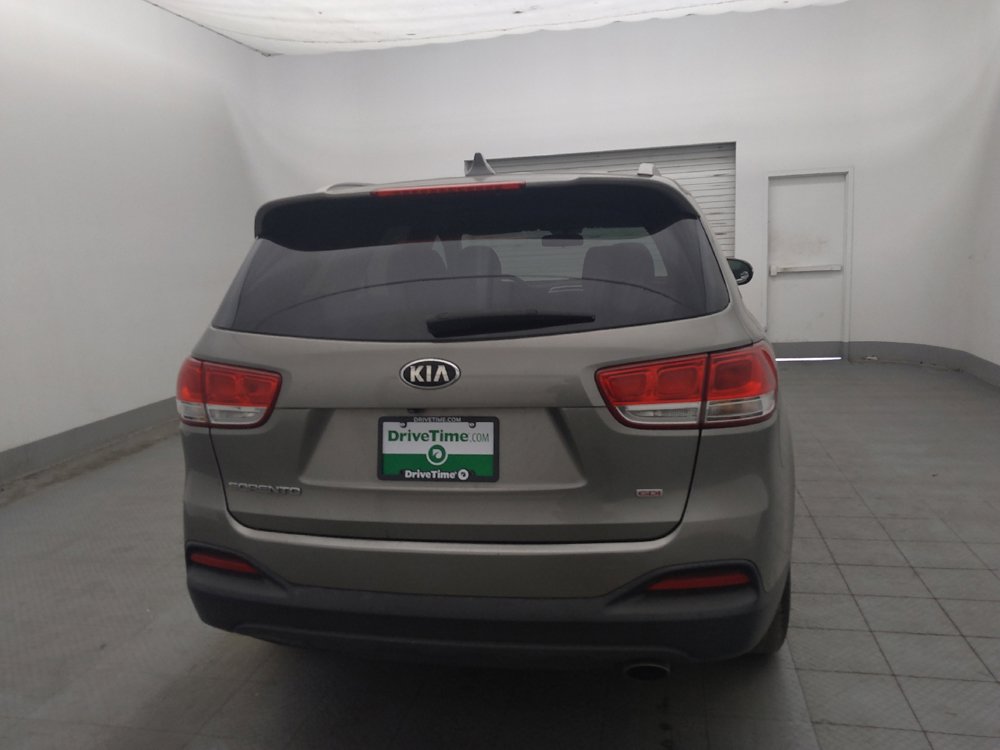 Used 2018 Kia Sorento FWD image 7