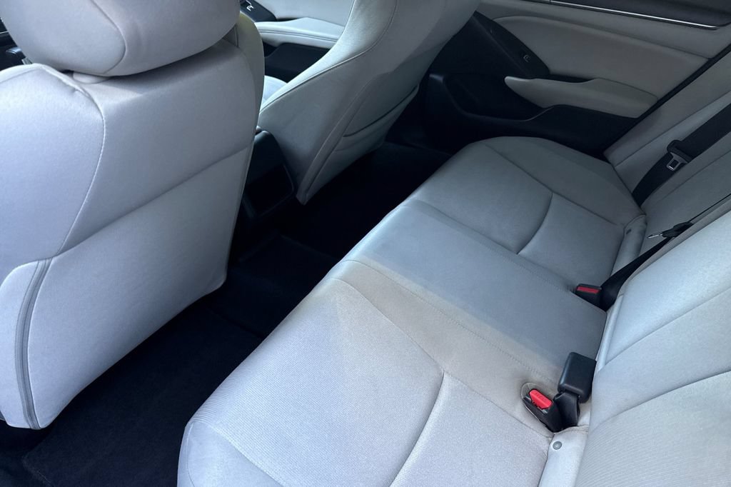 Used 2021 Honda Accord LX image 7