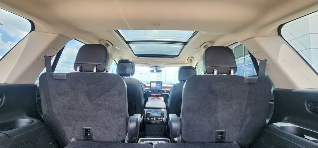 Used 2020 Lincoln Aviator Reserve w/ Equipment Group 201A AWD/4WD image 24