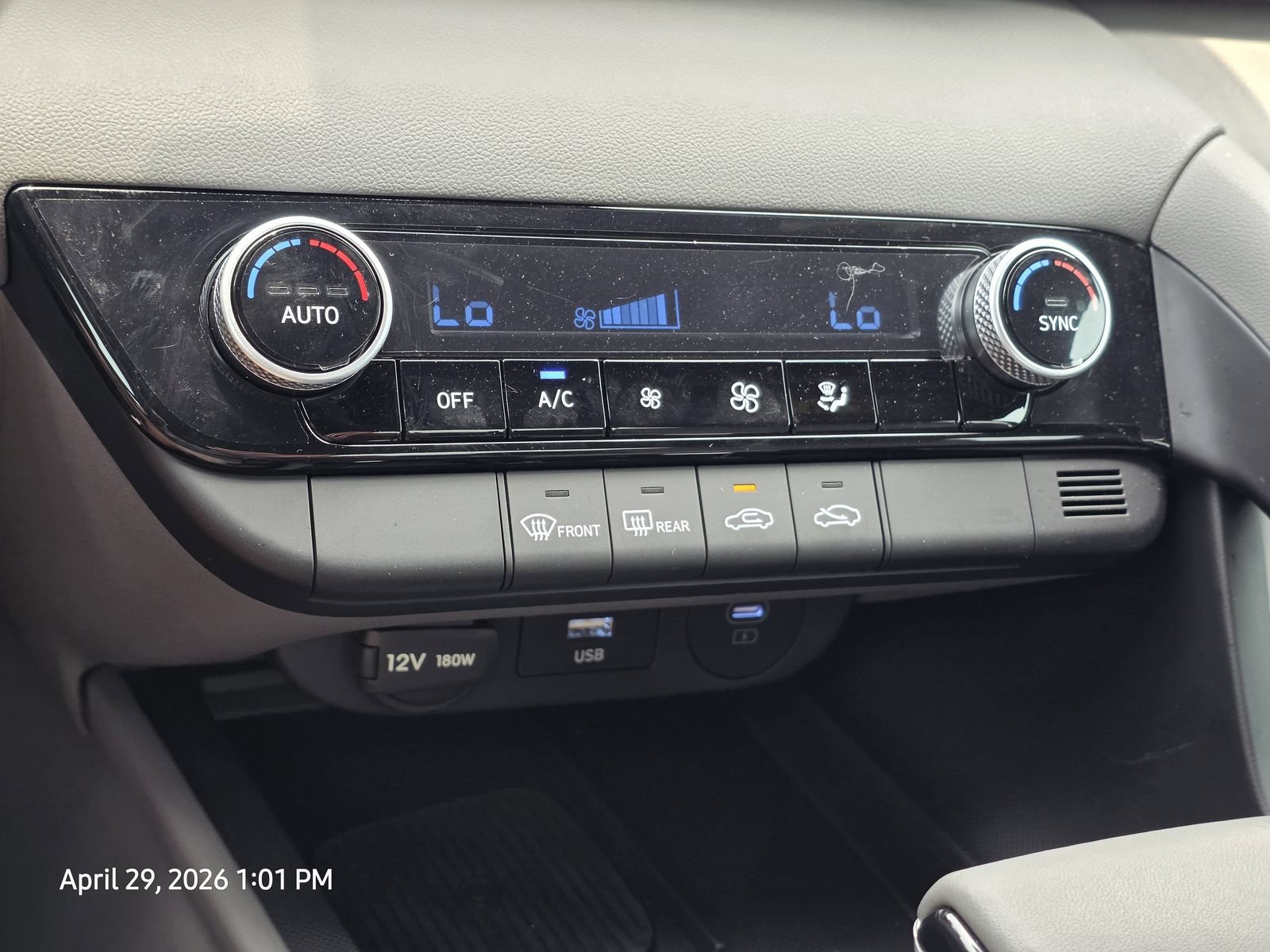 Used 2025 Hyundai Elantra Sport FWD image 21