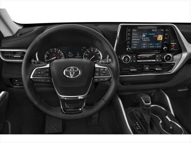 Used 2020 Toyota Highlander XLE AWD/4WD image 4