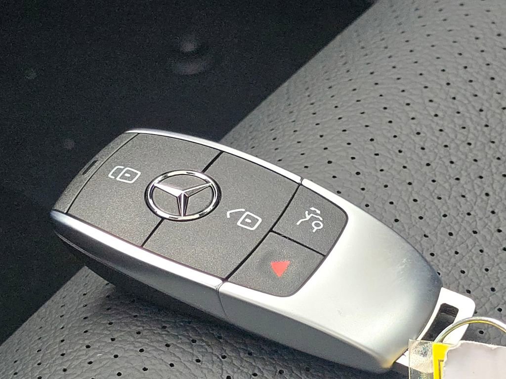 New 2026 Mercedes-Benz GLE 350 4MATIC image 39