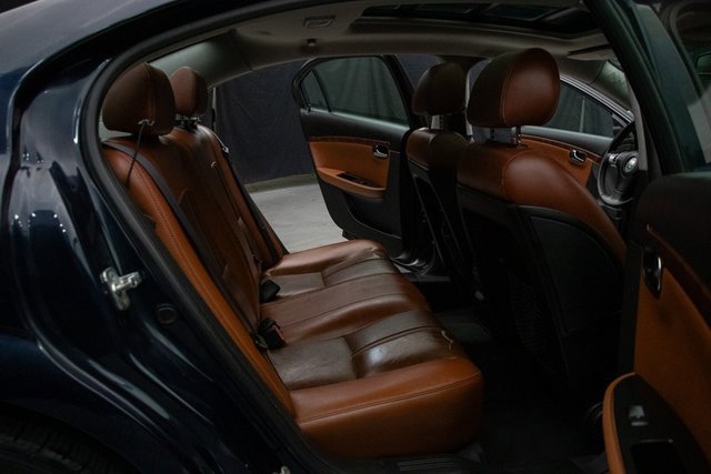 Used 2007 Saturn Aura XR w/ Premium Trim Pkg image 17