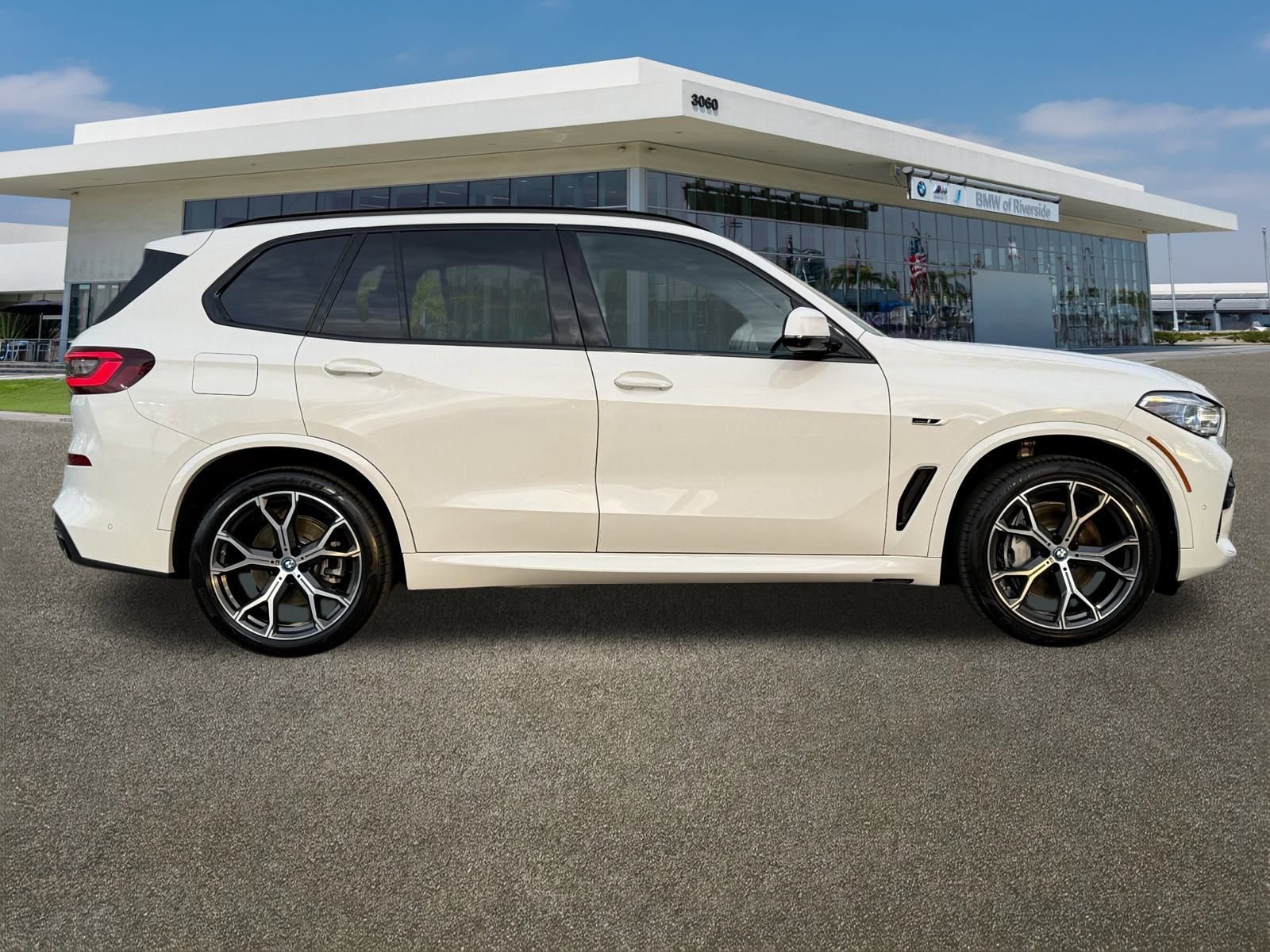 Certified 2023 BMW X5 xDrive45e w/ Executive Package image 12