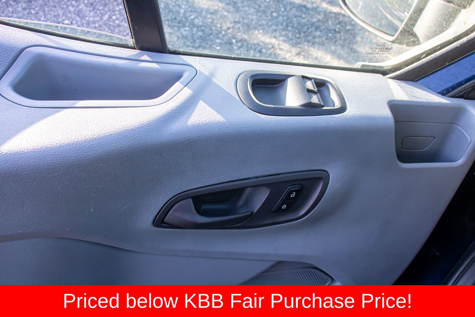 Used 2015 Ford Transit 250 148 Medium Roof image 22