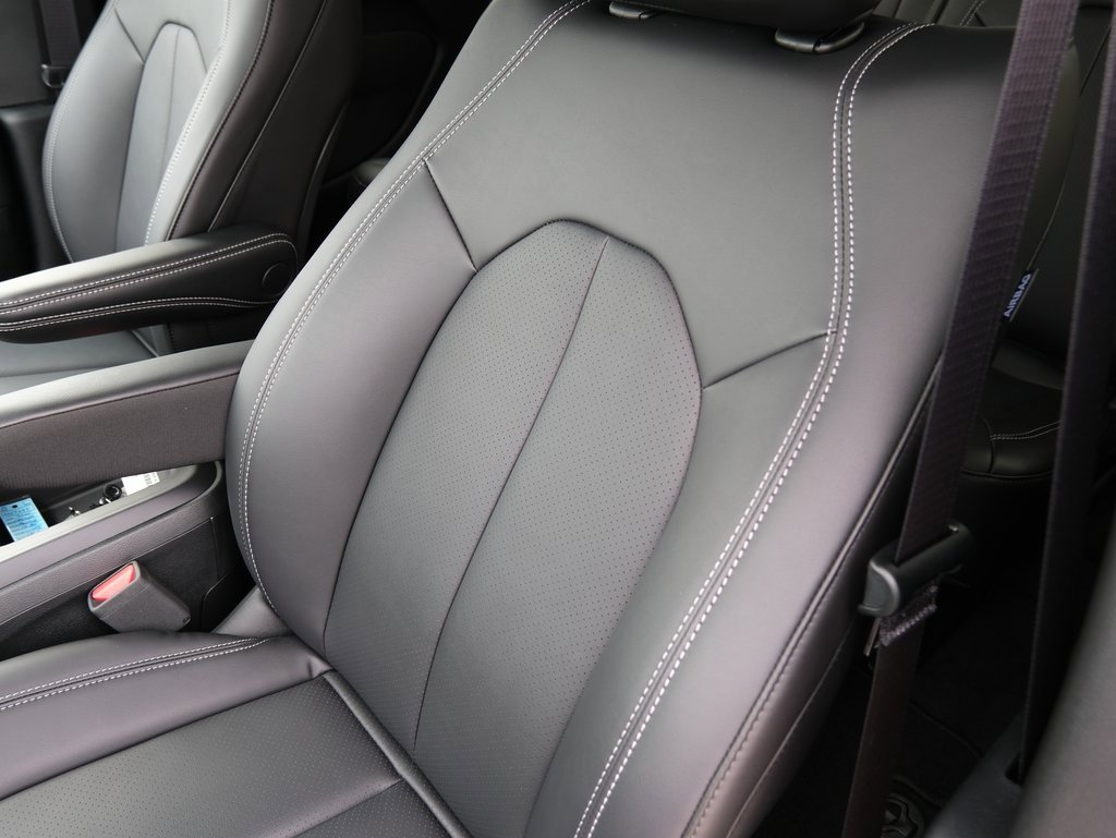New 2025 Chrysler Pacifica Select image 24