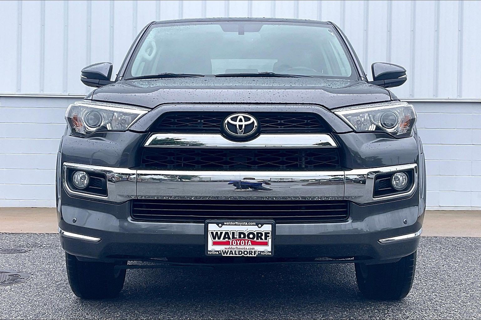 Used 2018 Toyota 4Runner Limited AWD/4WD image 3