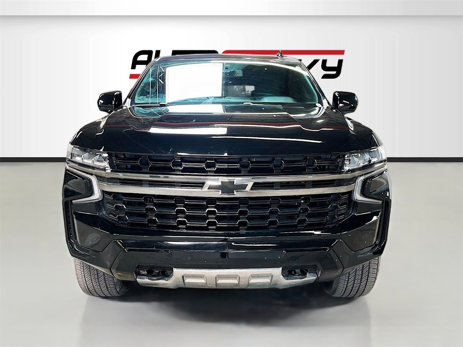Used 2021 Chevrolet Tahoe RST image 2