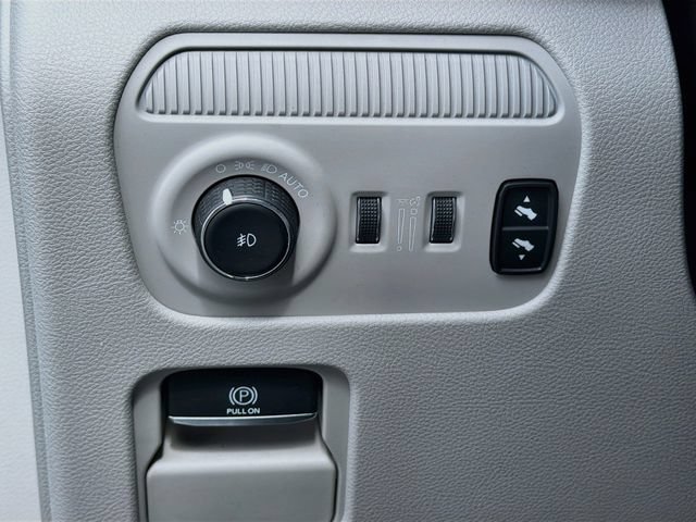 Used 2023 Jeep Grand Wagoneer 4WD image 11