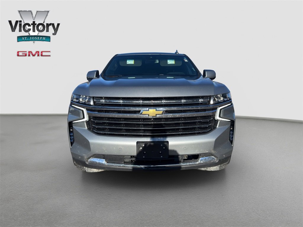 Used 2023 Chevrolet Tahoe LT w/ Luxury Package image 3