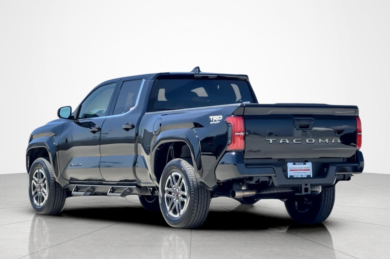 Certified 2025 Toyota Tacoma TRD Sport AWD/4WD image 3