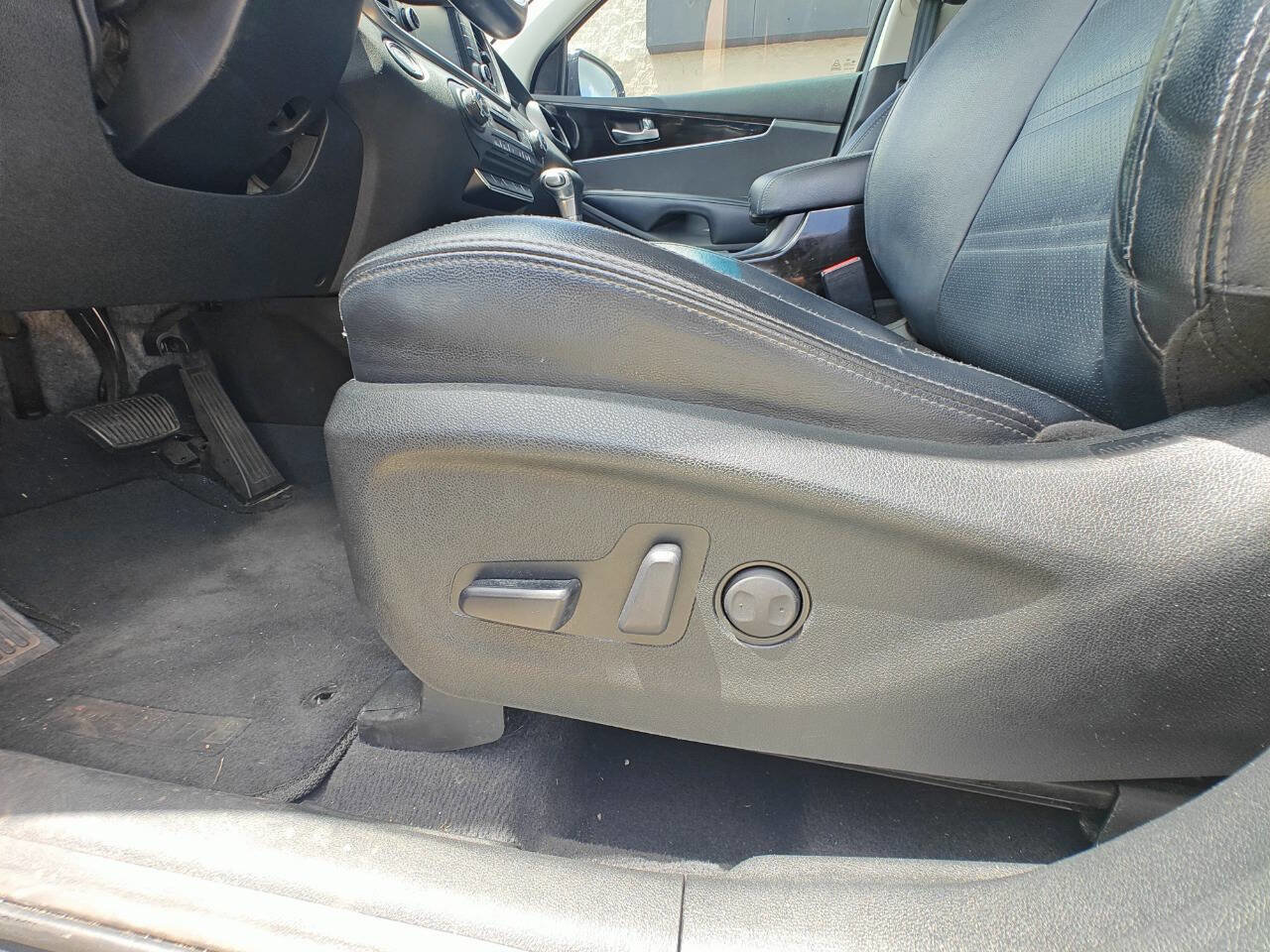 Used 2019 Kia Sorento EX FWD image 14
