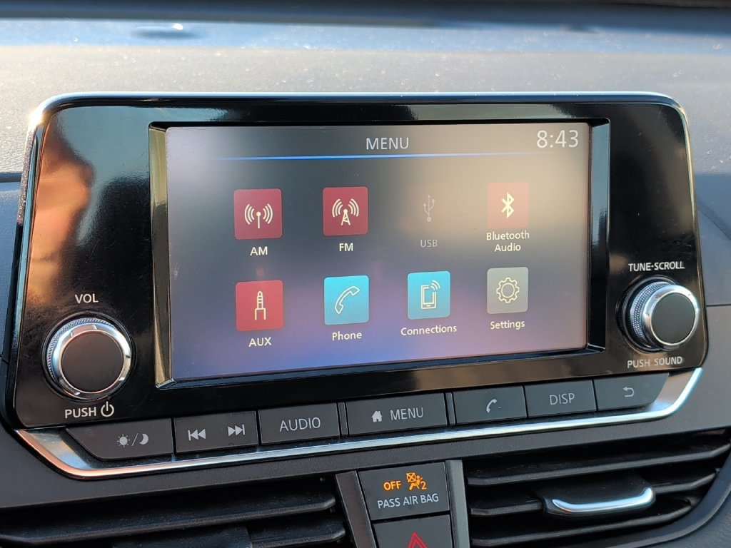 Used 2024 Nissan Altima 2.5 S FWD image 19