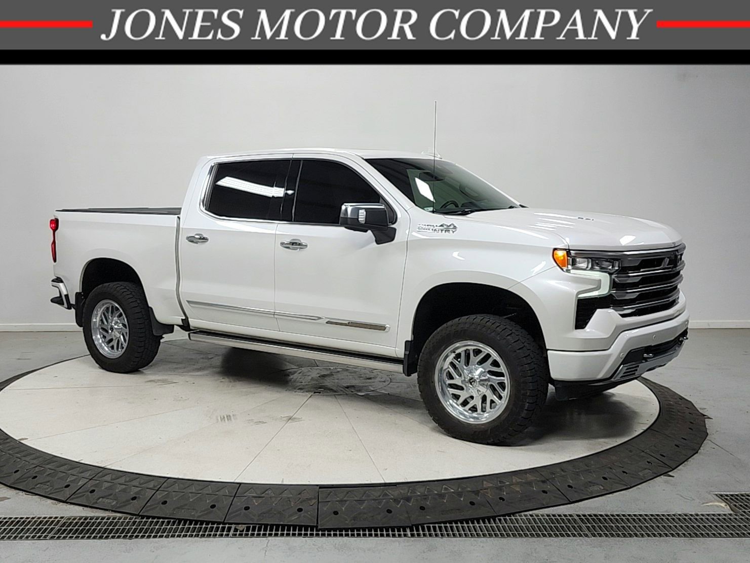 Used 2022 Chevrolet Silverado 1500 High Country w/ Max Trailering Package image 1
