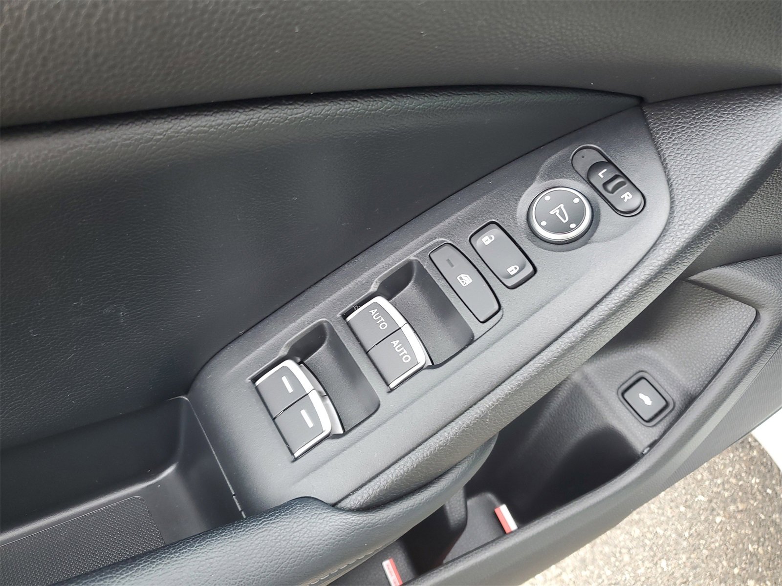 Used 2018 Honda Accord LX image 19