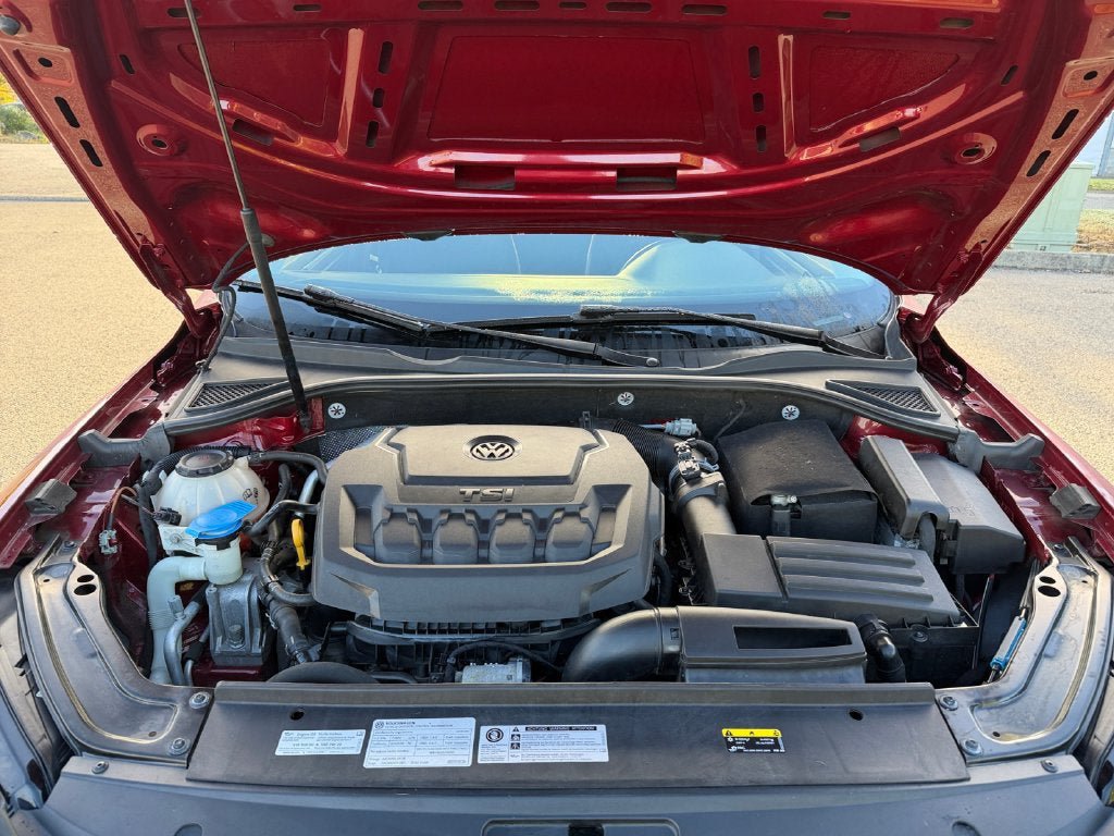 Used 2018 Volkswagen Passat 2.0T S w/ Driver Assistance Package FWD image 30