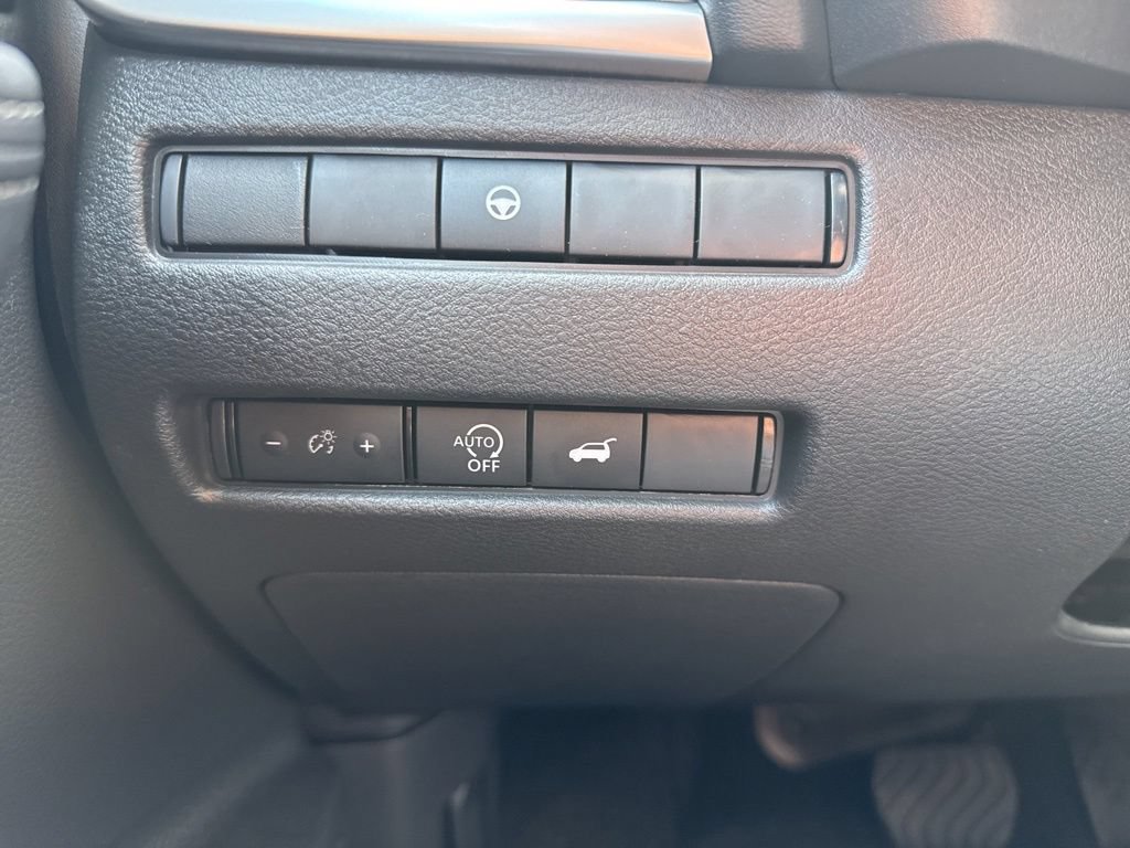 New 2026 Nissan Rogue Dark Armor AWD/4WD image 18