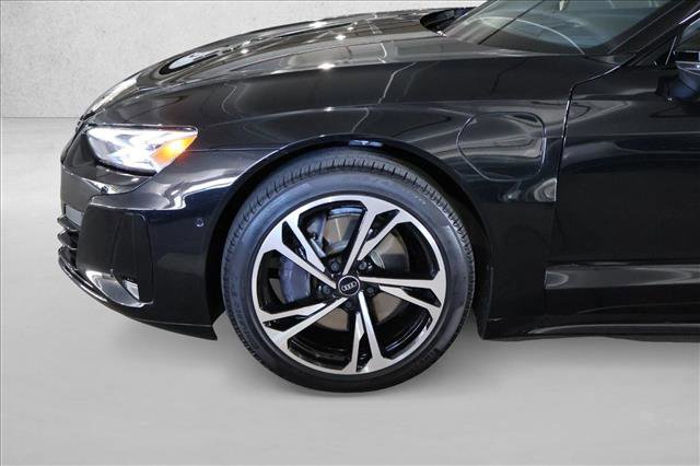 Used 2024 Audi e-tron GT Prestige w/ Prestige Package AWD/4WD image 29