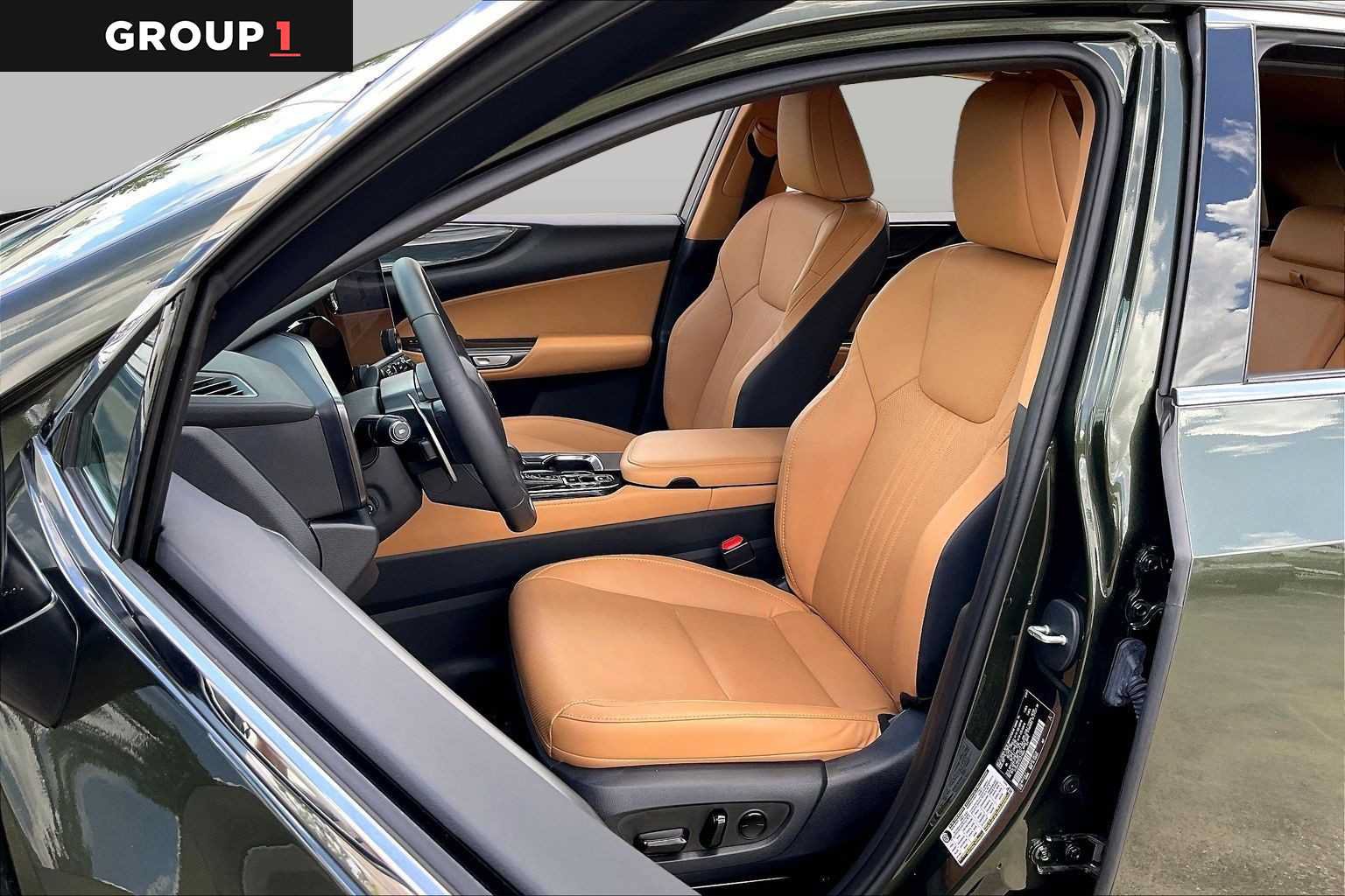 Certified 2025 Lexus NX 250 FWD w/ Cold Area Package image 7