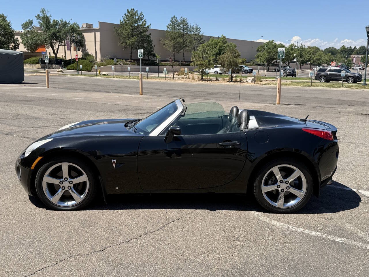 Used 2007 Pontiac Solstice GXP w/ Premium Package RWD image 11