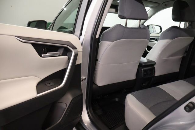 Used 2024 Toyota RAV4 XLE image 28
