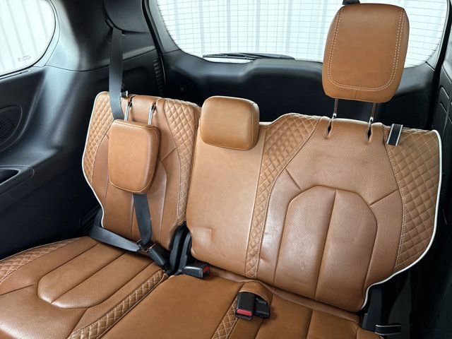 Used 2024 Chrysler Pacifica Pinnacle image 9