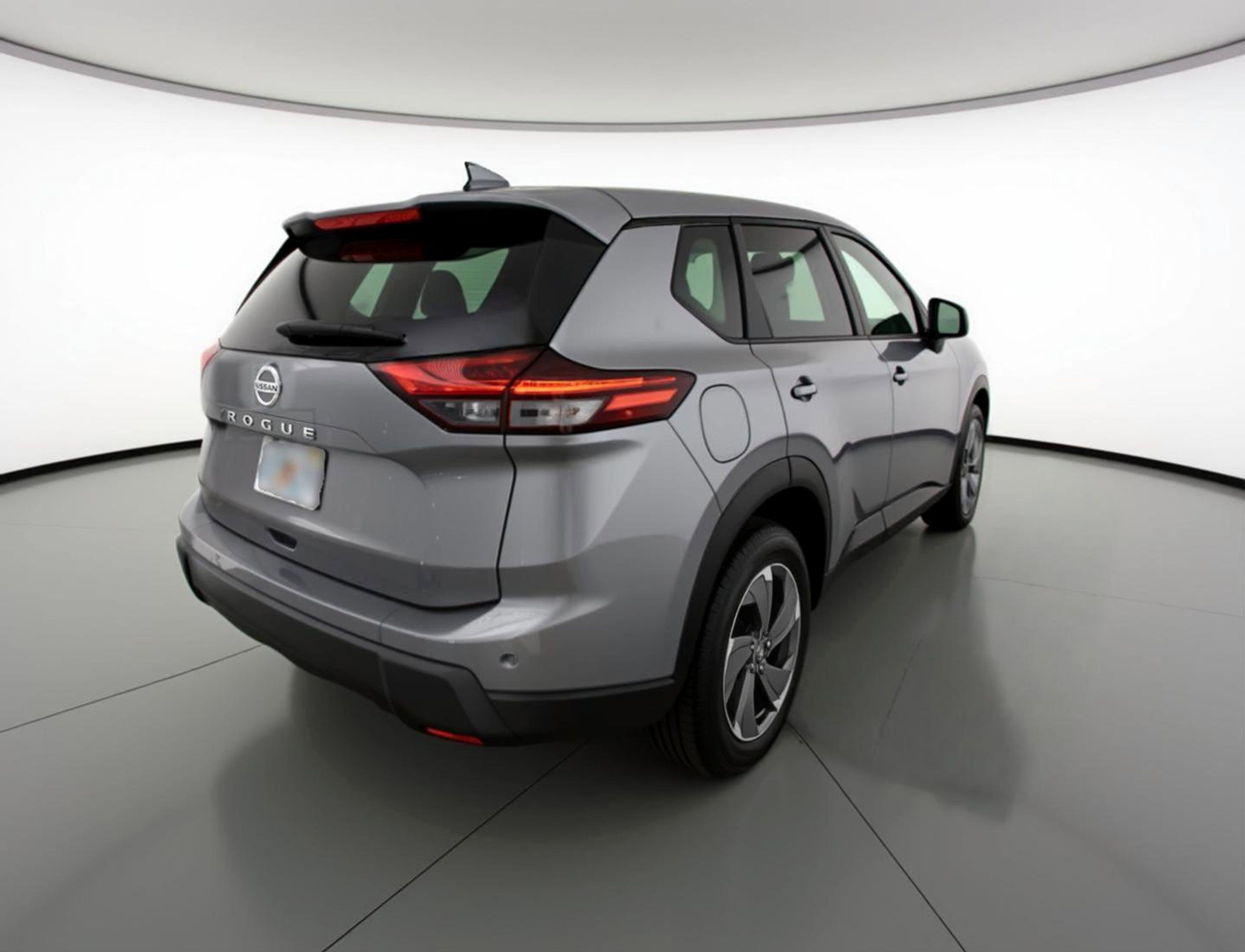 Used 2025 Nissan Rogue SV image 9