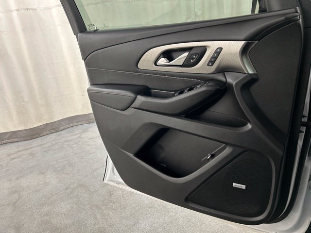 Used 2022 Chevrolet Traverse Premier w/ Redline Edition AWD/4WD image 22