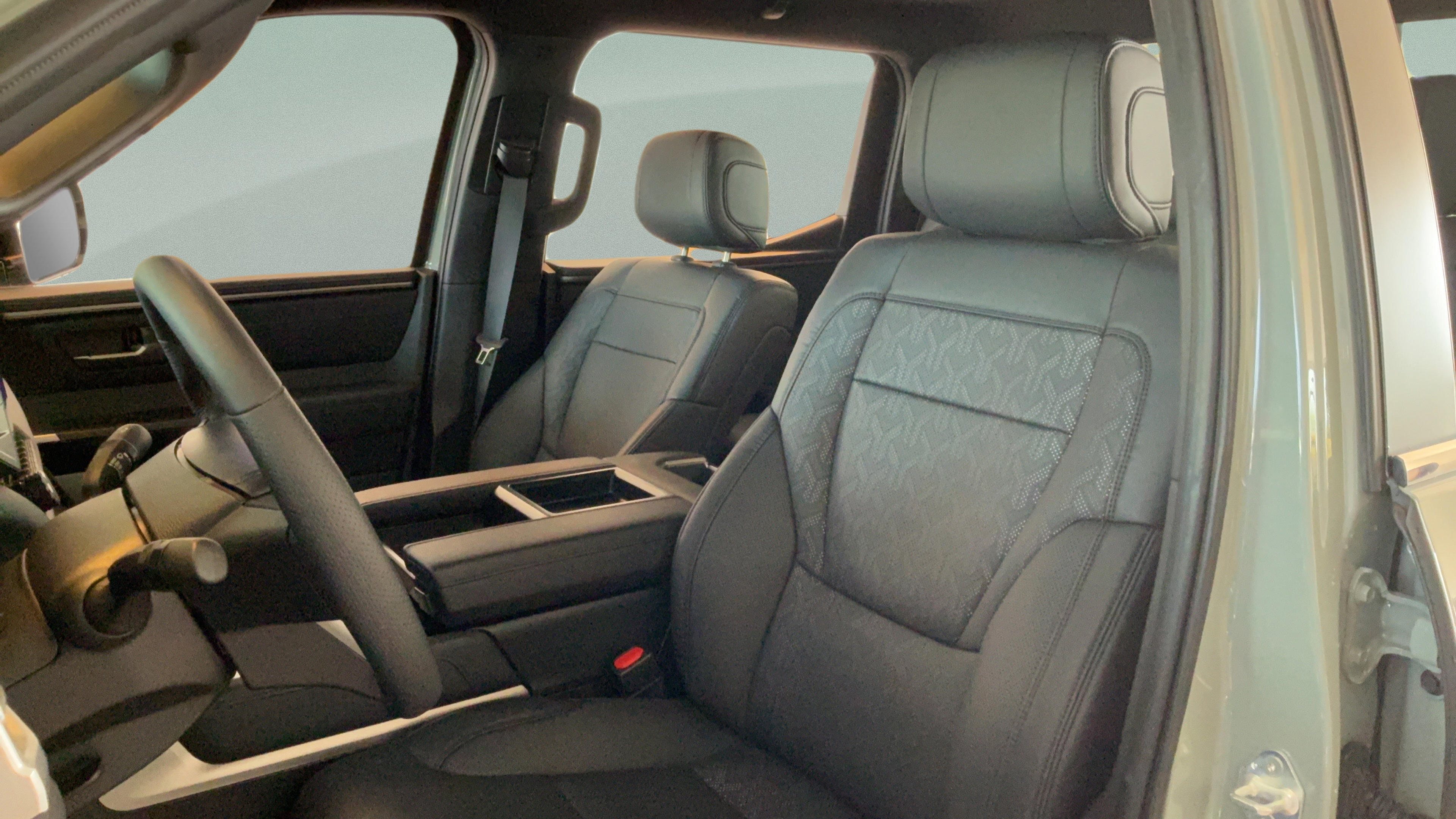 Certified 2025 Toyota Tundra Limited AWD/4WD image 27