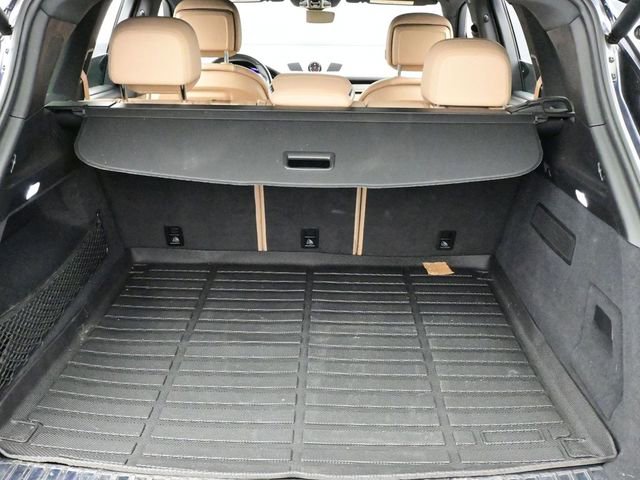 Certified 2023 Porsche Cayenne Platinum Edition image 15