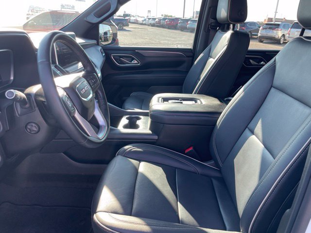 Used 2023 GMC Yukon SLT w/ SLT Luxury Package RWD image 11