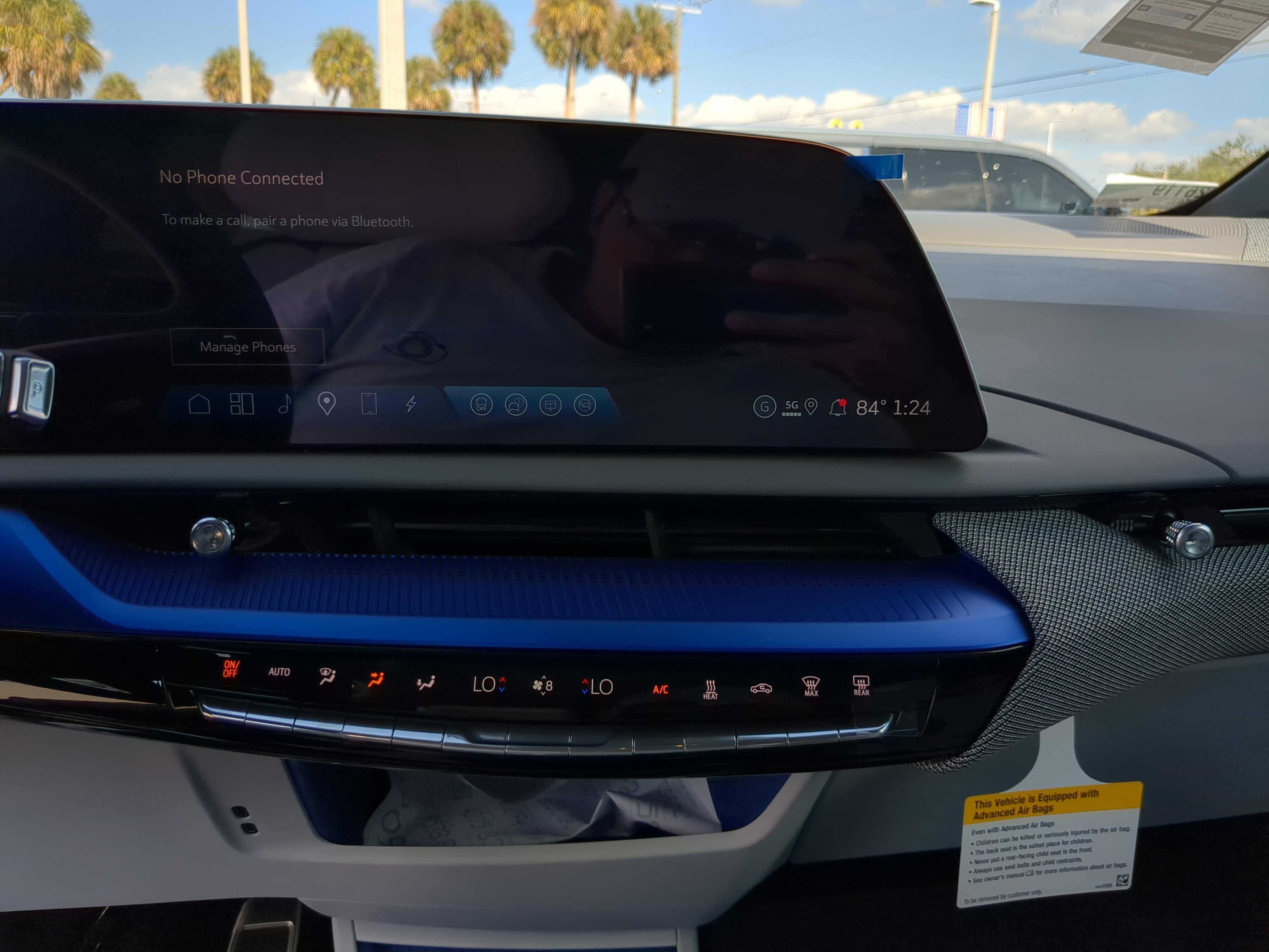 New 2026 Cadillac Optiq Luxury 1 image 24