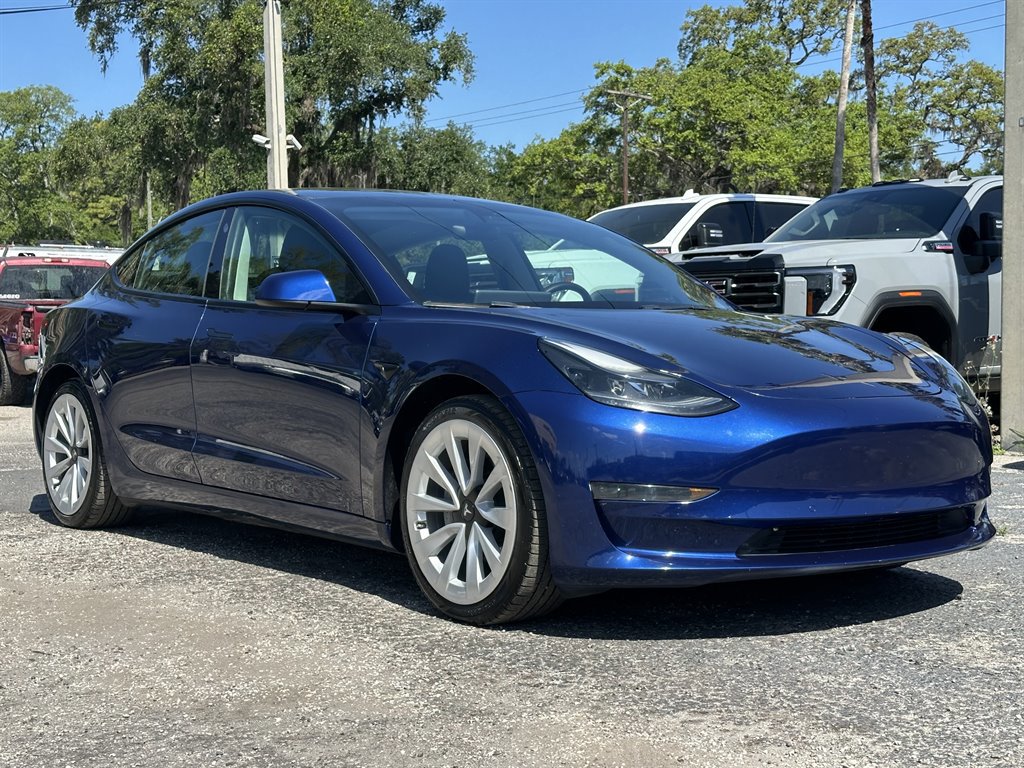 Used 2022 Tesla Model 3 Standard Range Plus RWD image 11