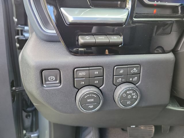 New 2026 Chevrolet Silverado 1500 High Country w/ Technology Package AWD/4WD image 24