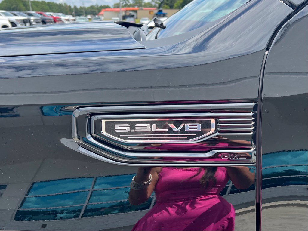 New 2026 GMC Sierra 1500 Elevation w/ Elevation Premium Package AWD/4WD image 6