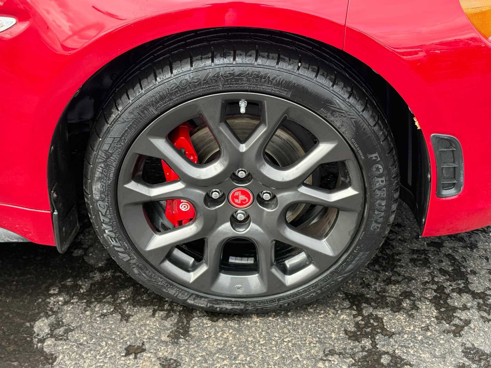 Used 2018 FIAT 124 Spider Abarth w/ Visibility Group image 9